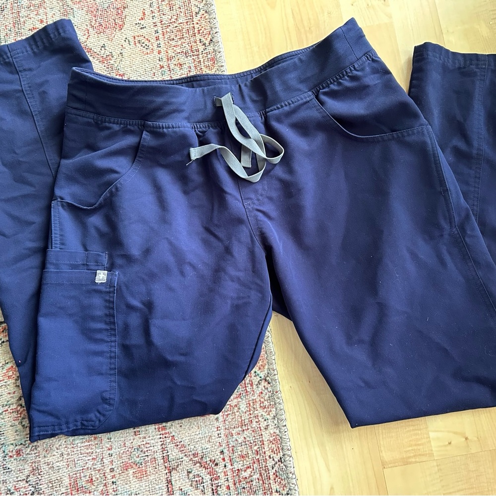 Figs scrub set